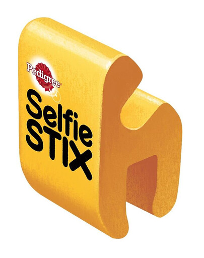 PEDIGREE Astuce Photo: Perche à Selfie DentaSTIX Studios