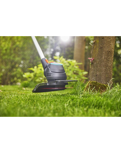 GARDENA Coupe-herbe sans fil ComfortCut 23/18V P4A avec batterie