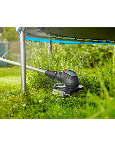GARDENA Tondeuse à fil PowerCut 650/28